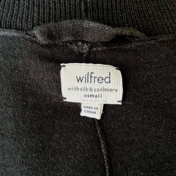 Wilfred Turtleneck Sweater with side slits - Picture 6 of 7